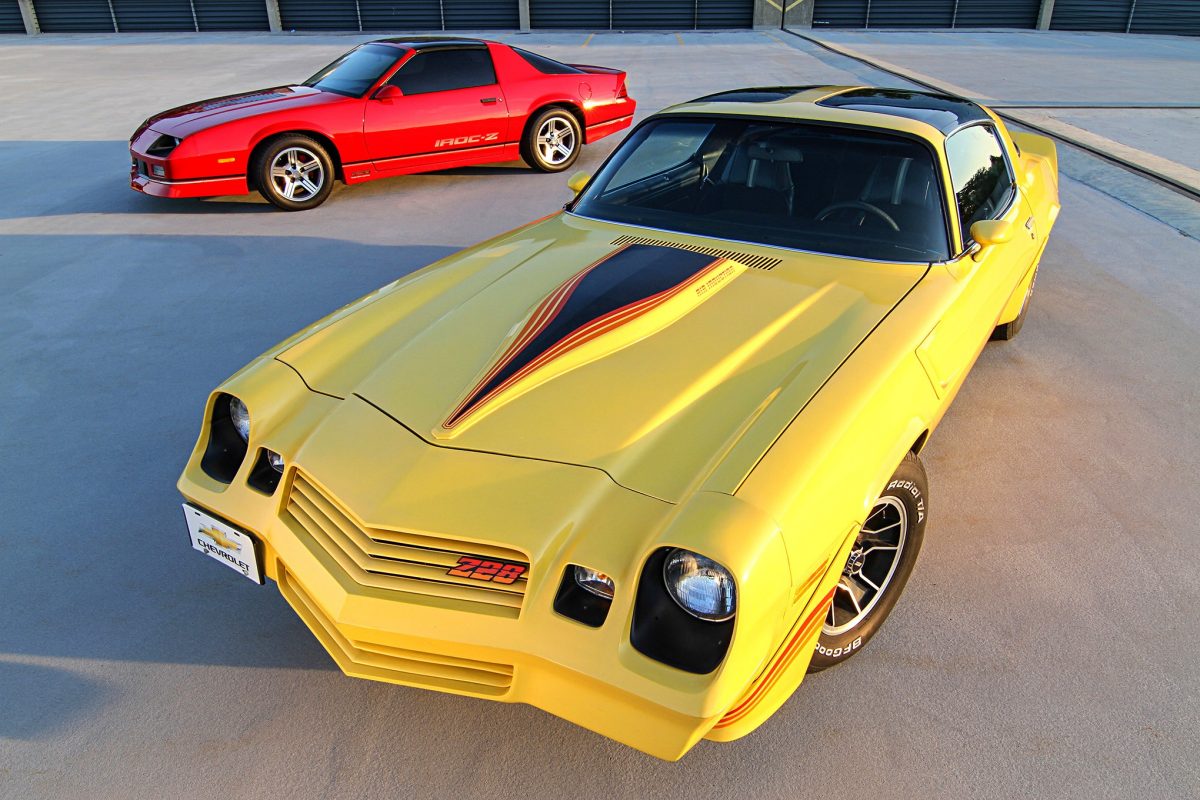 FORD MUSTANG