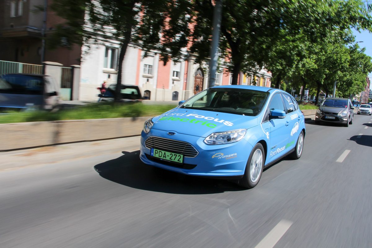FORD FOCUS