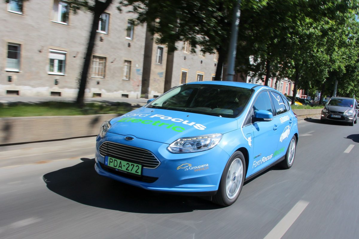 FORD FOCUS