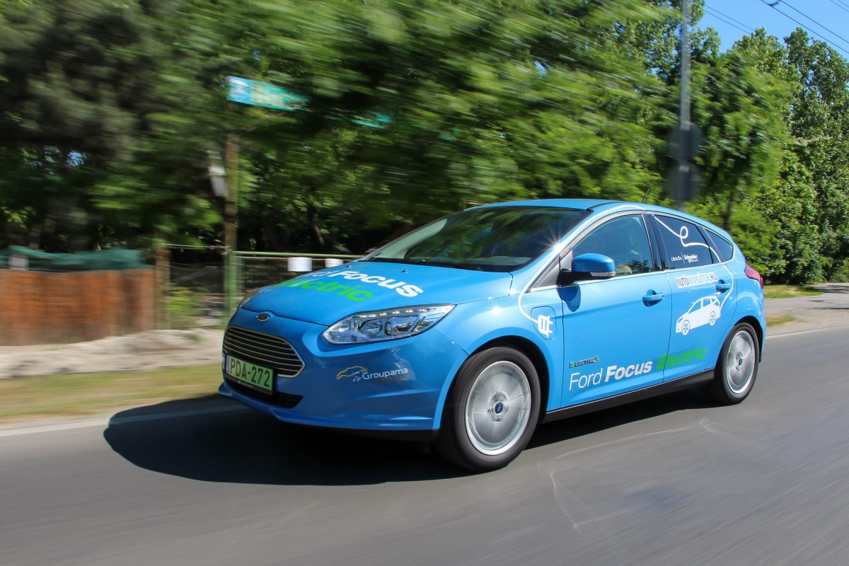 FORD FOCUS