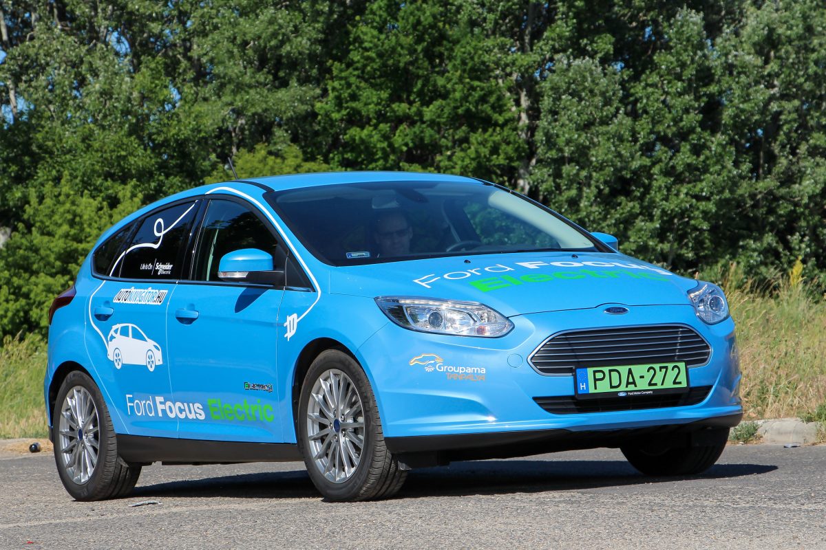 FORD FOCUS