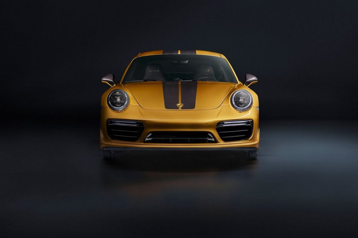 PORSCHE 911