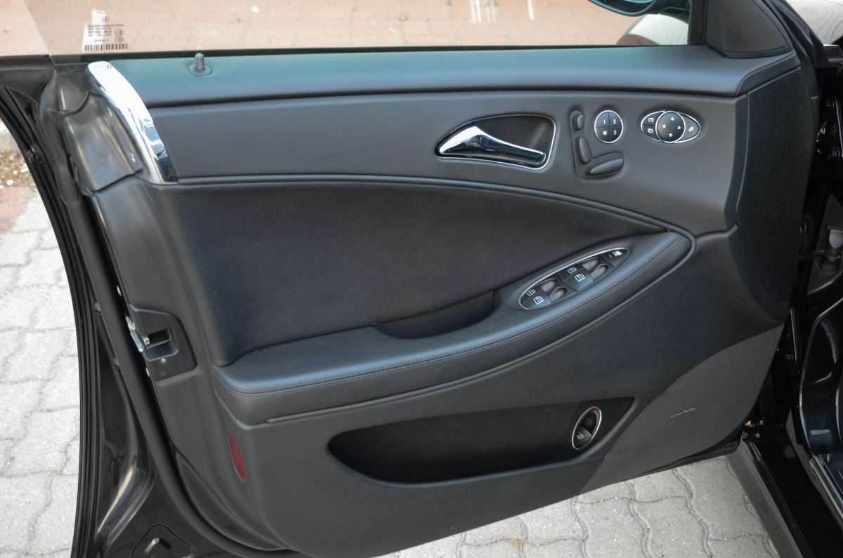 MERCEDES-BENZ CLS 500