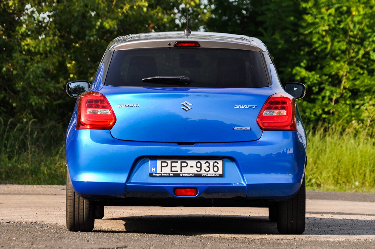 SUZUKI SWIFT