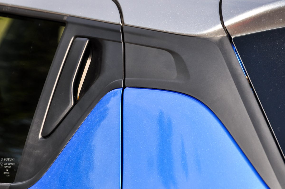 SUZUKI SWIFT