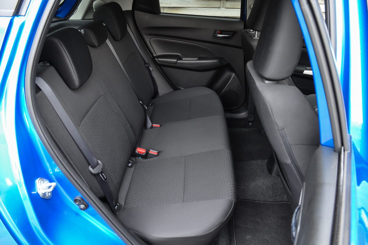 SUZUKI SWIFT
