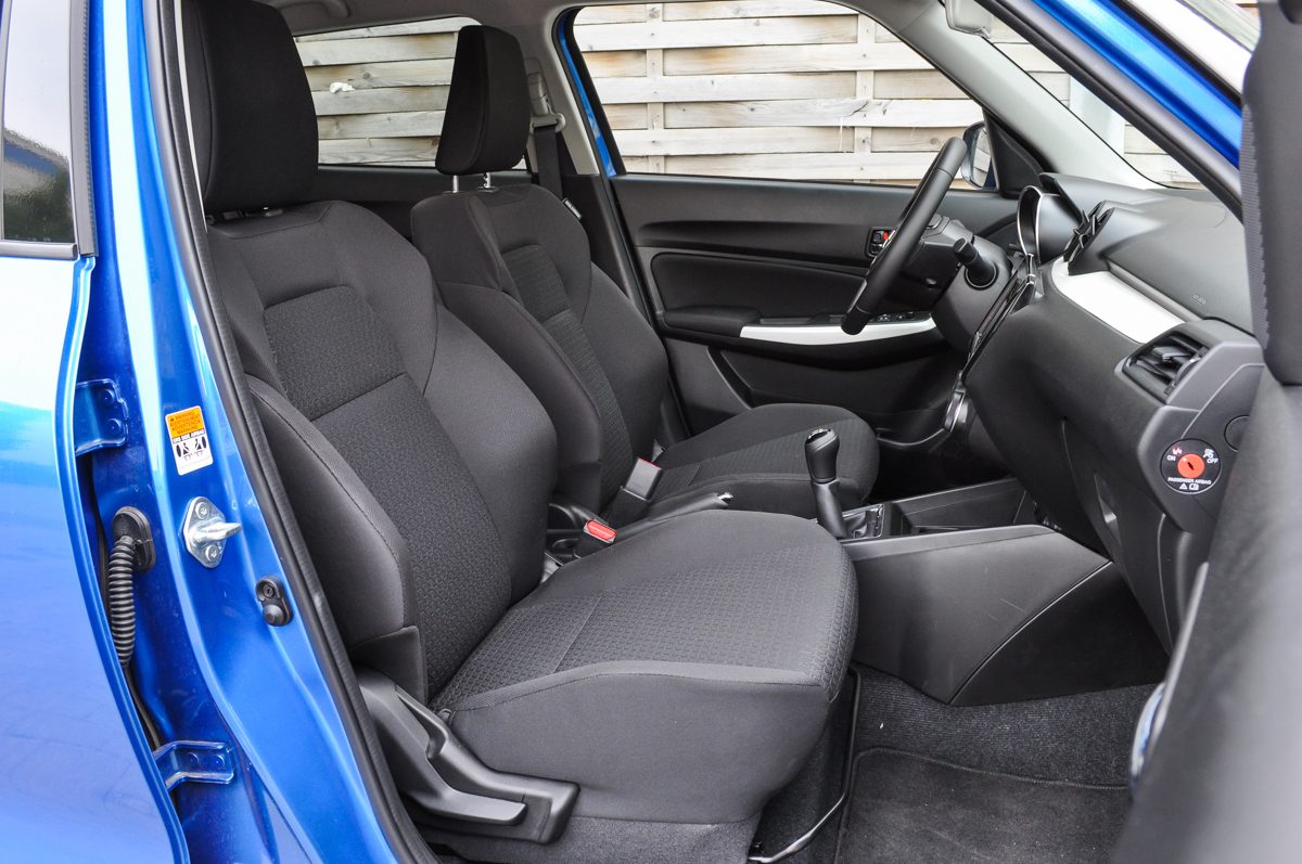 SUZUKI SWIFT