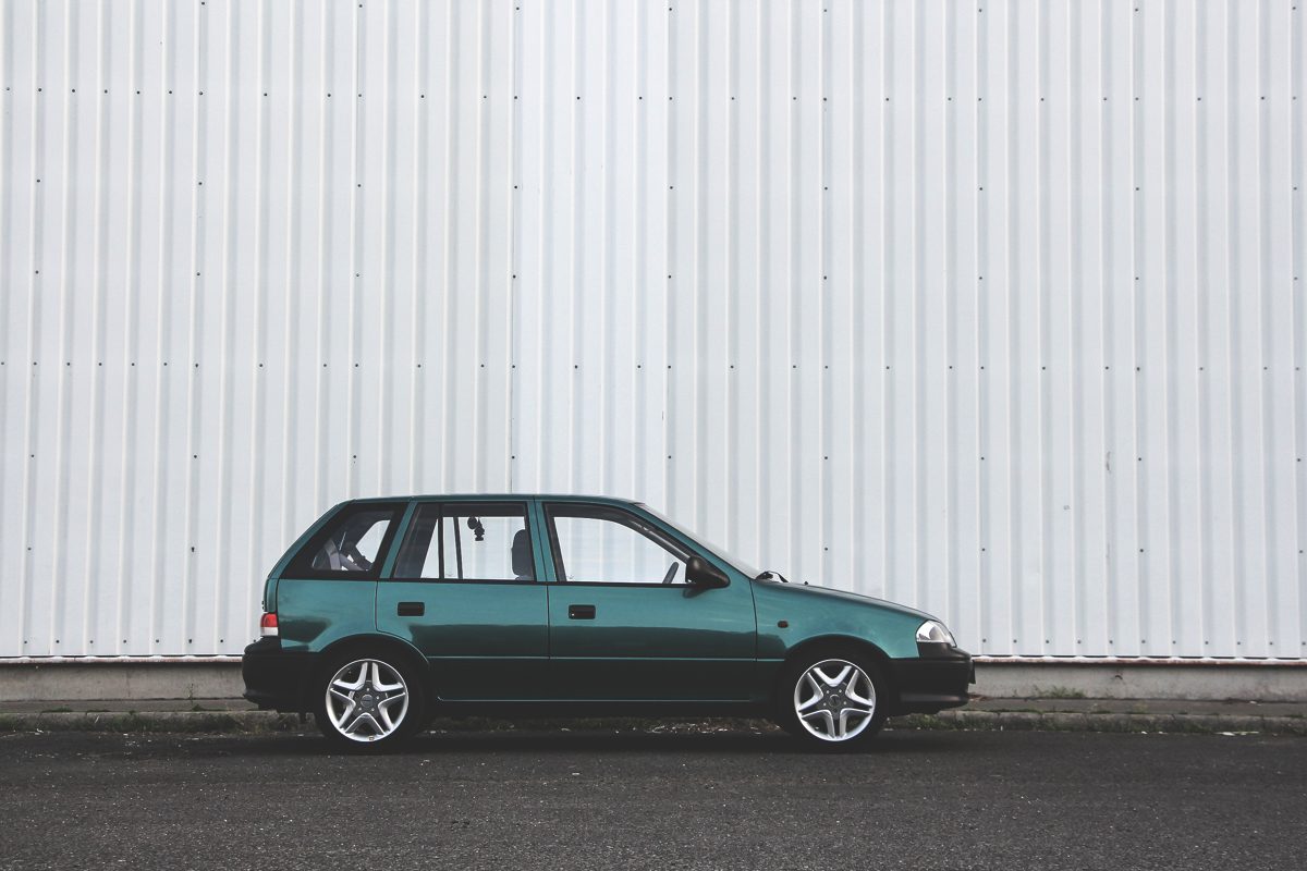 SUZUKI SWIFT