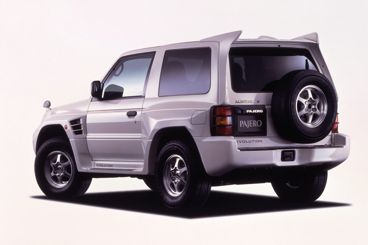 MITSUBISHI PAJERO