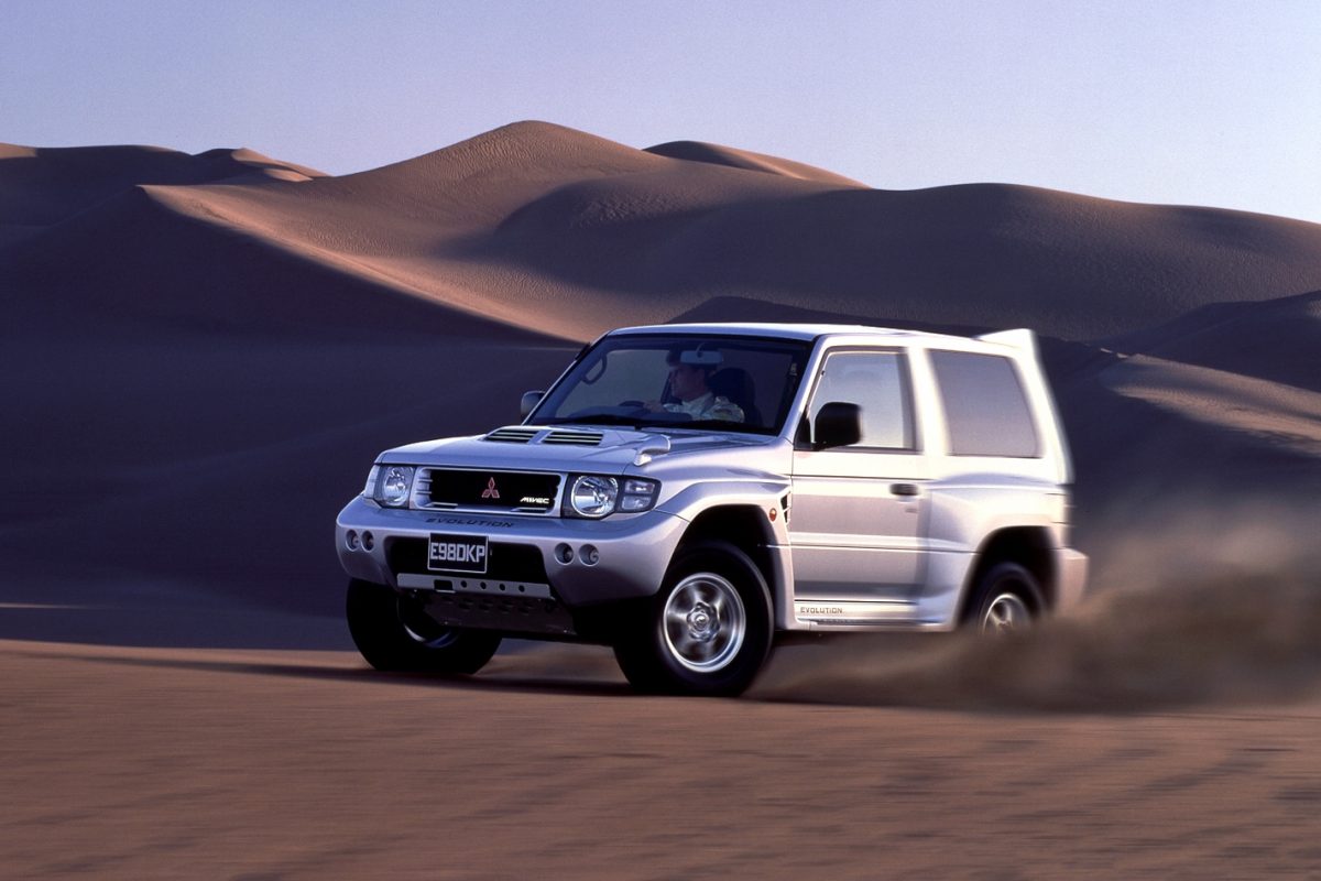 MITSUBISHI PAJERO