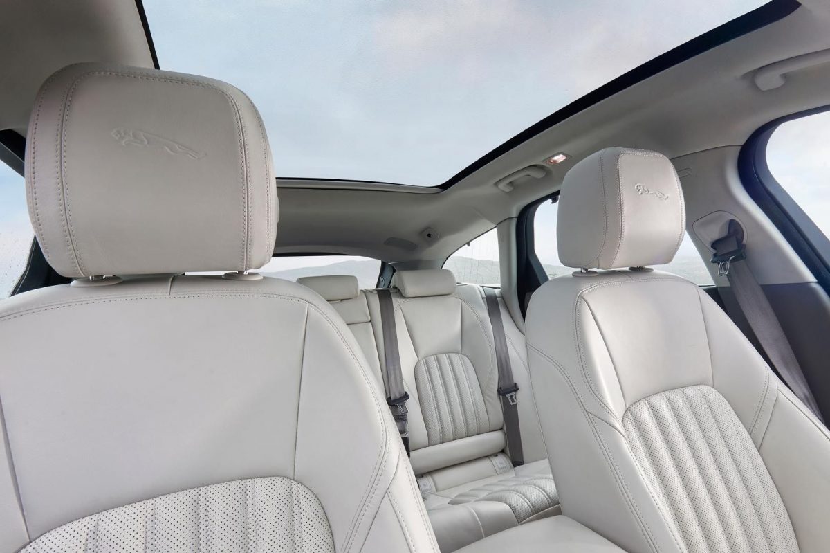 JAGUAR XF