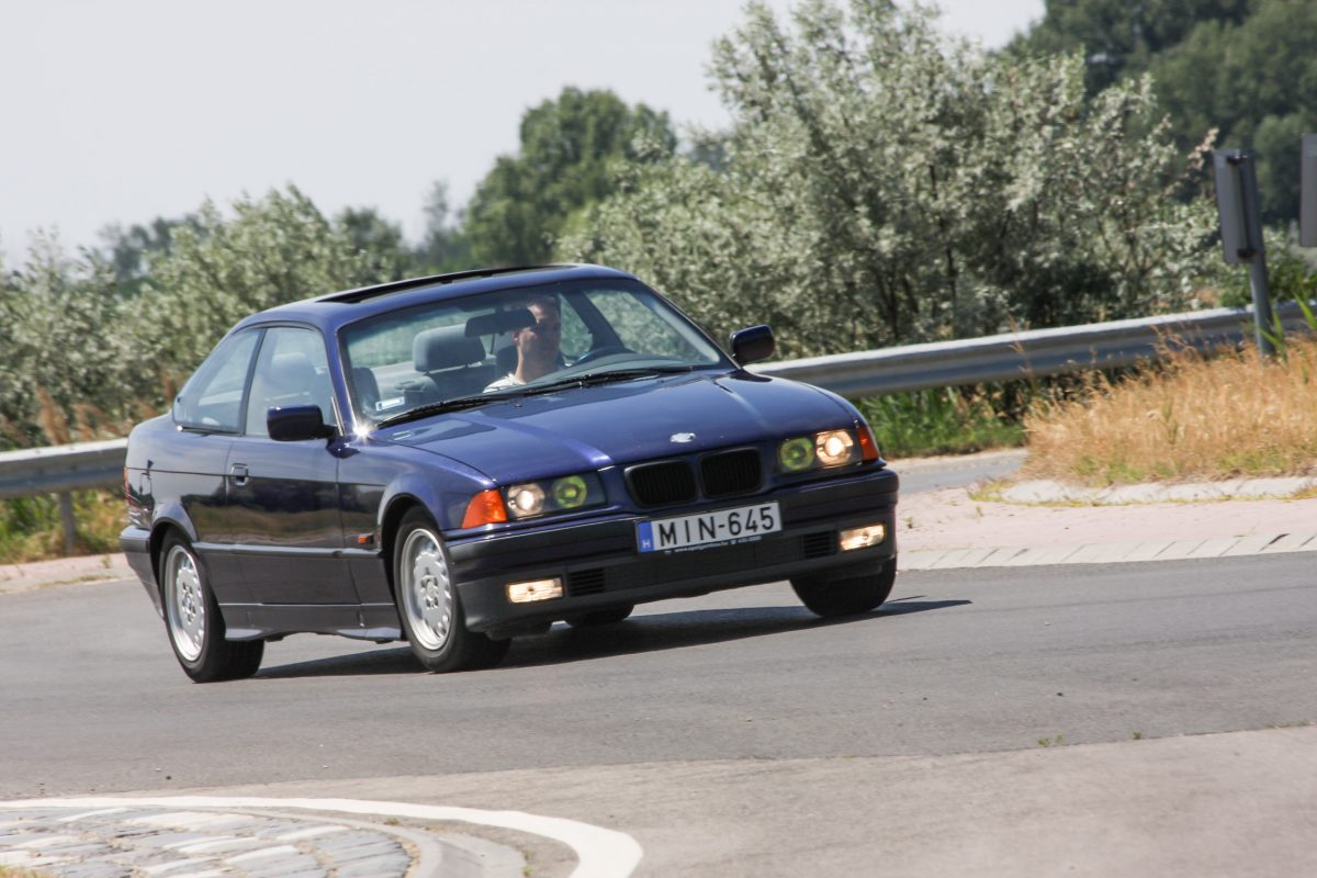 BMW 3-AS SOROZAT