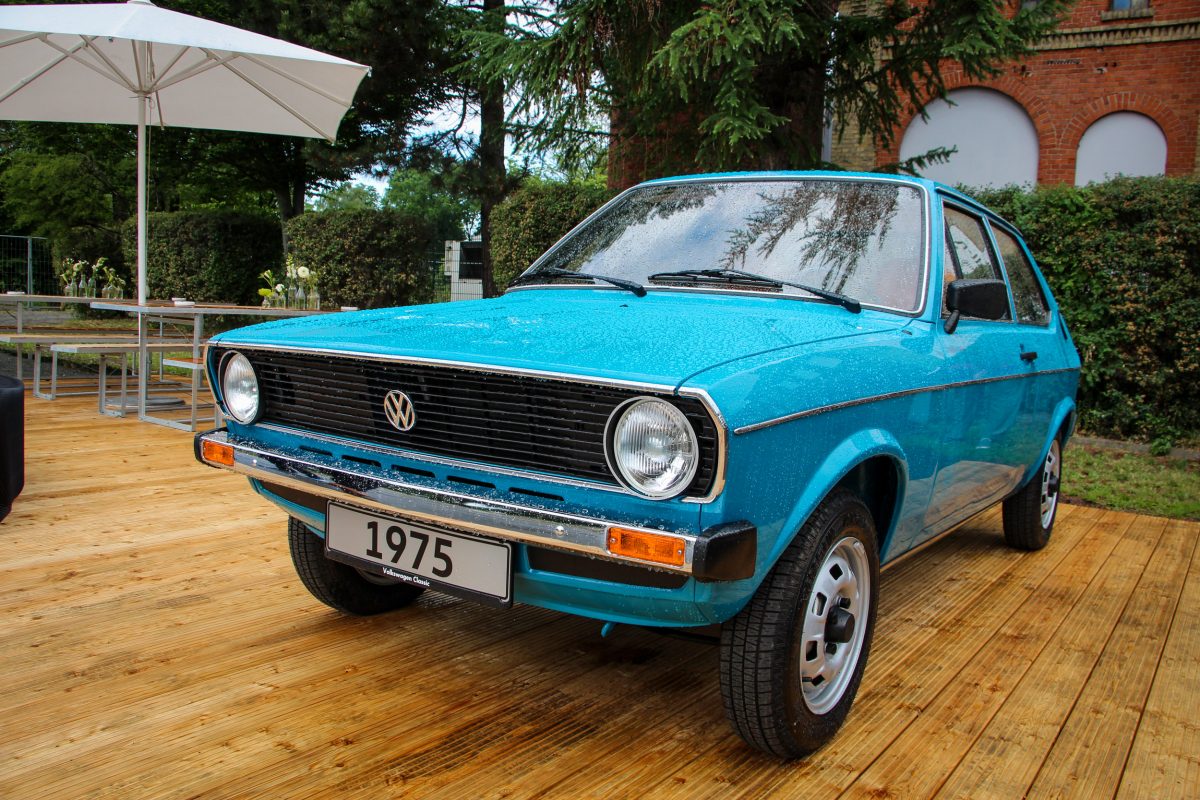 VOLKSWAGEN POLO