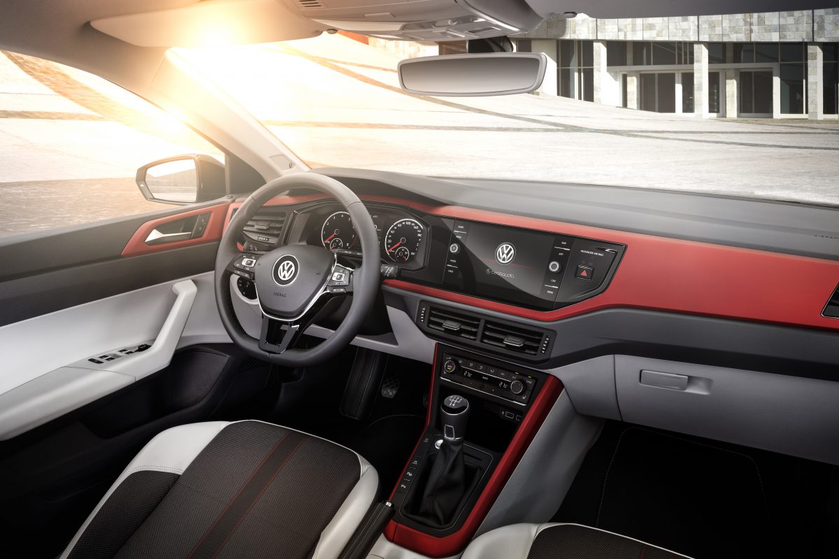 VOLKSWAGEN POLO