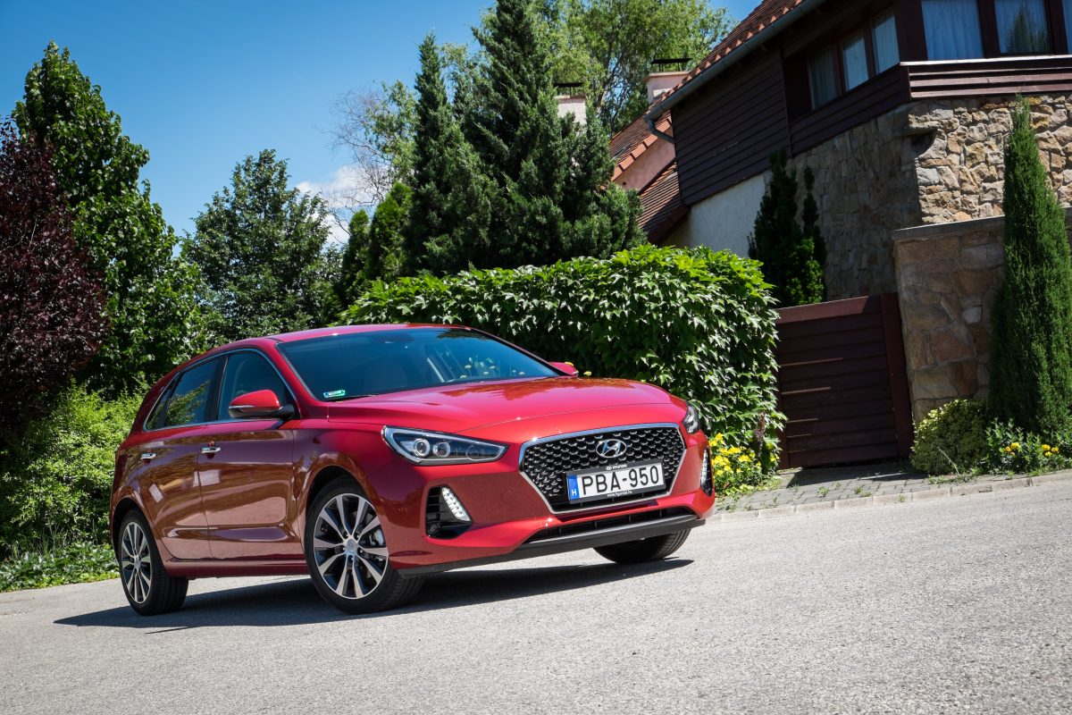 HYUNDAI I30