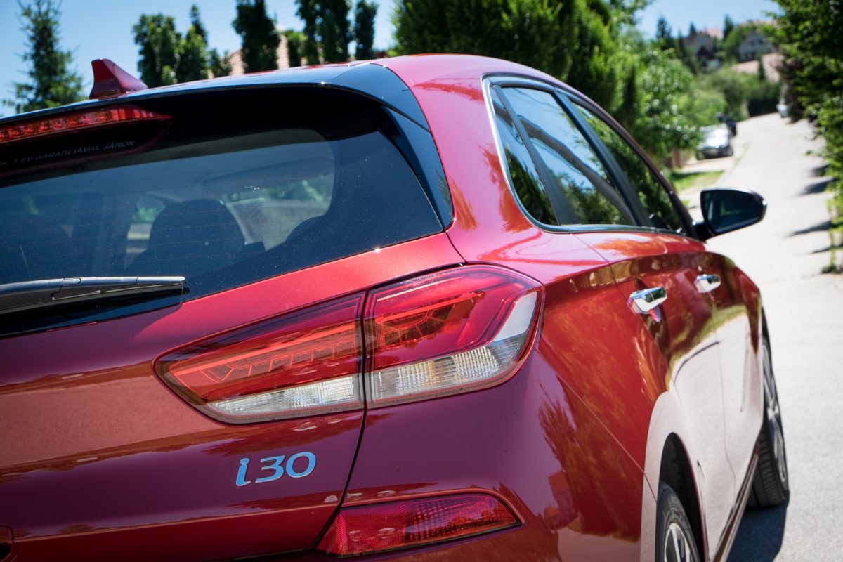 HYUNDAI I30