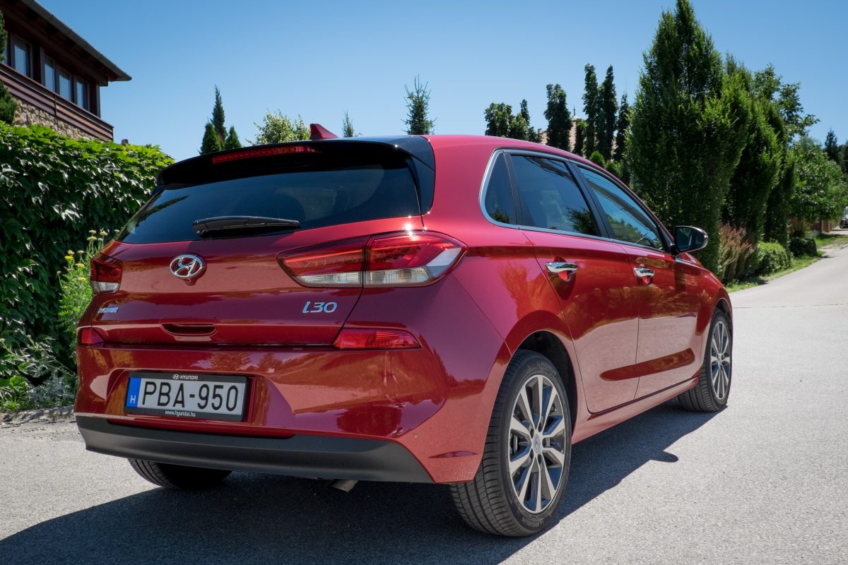 HYUNDAI I30