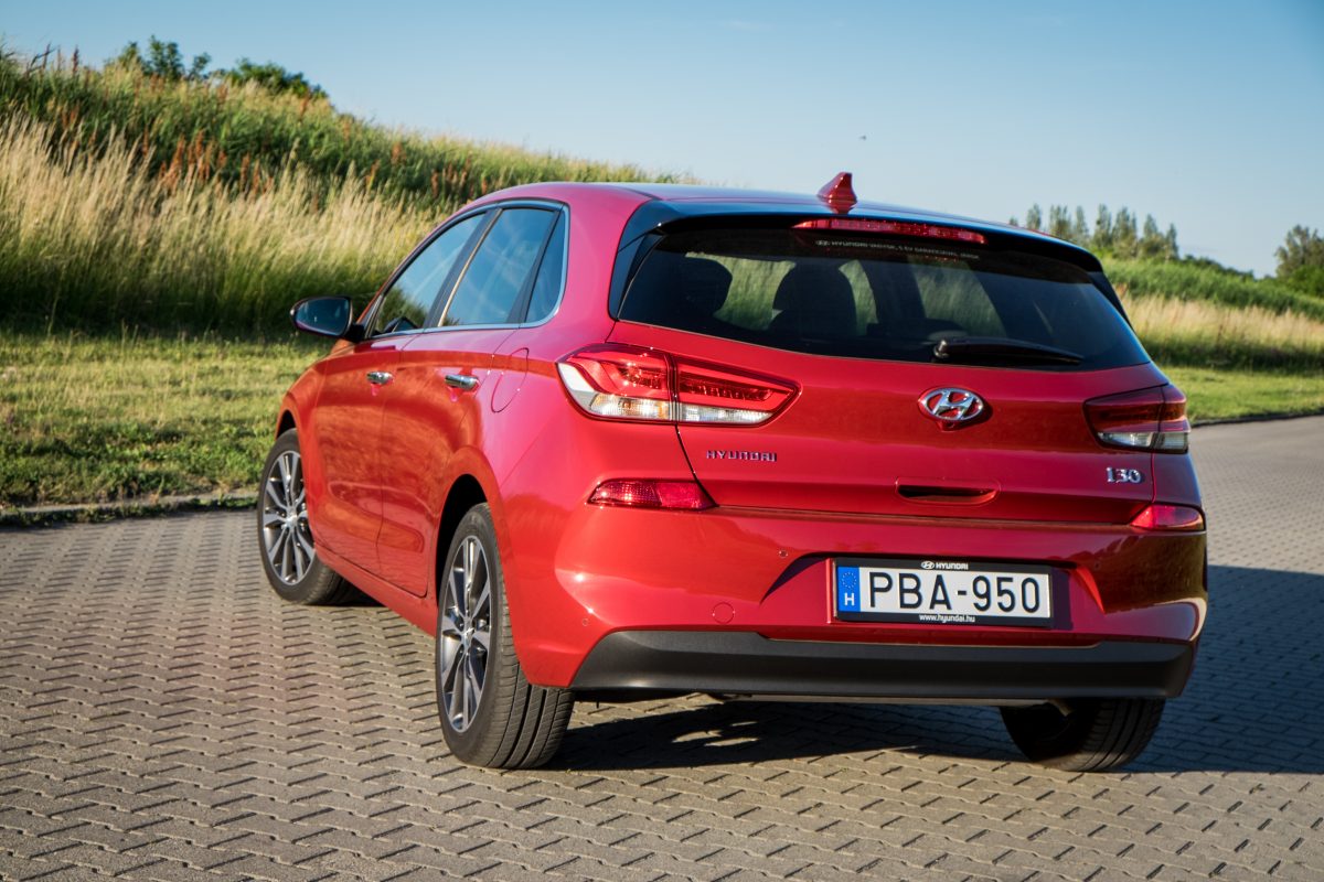 HYUNDAI I30