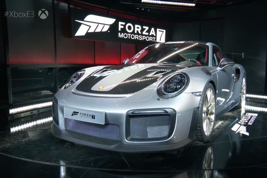 PORSCHE