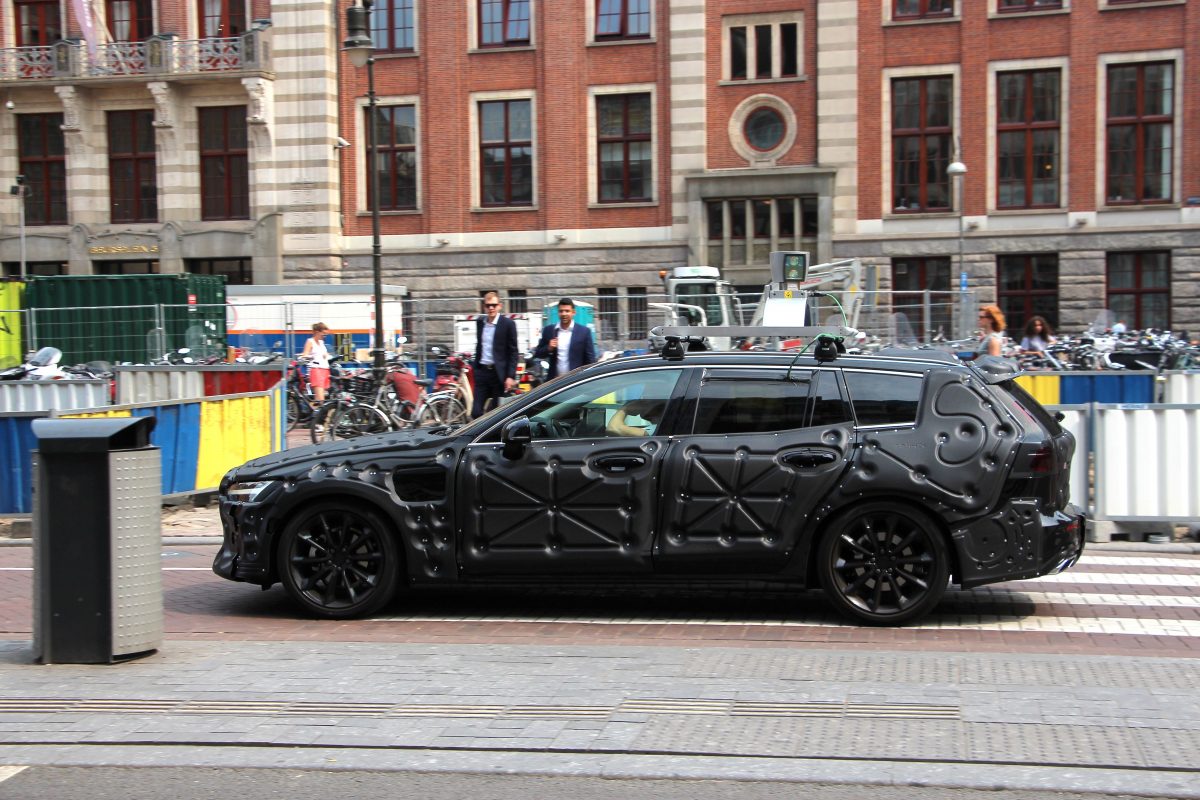 VOLVO V90