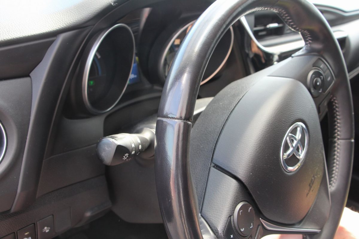 TOYOTA AURIS