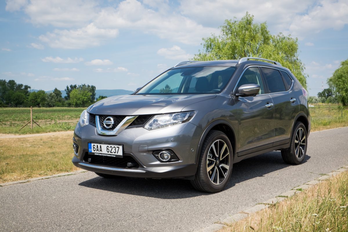 NISSAN X-TRAIL