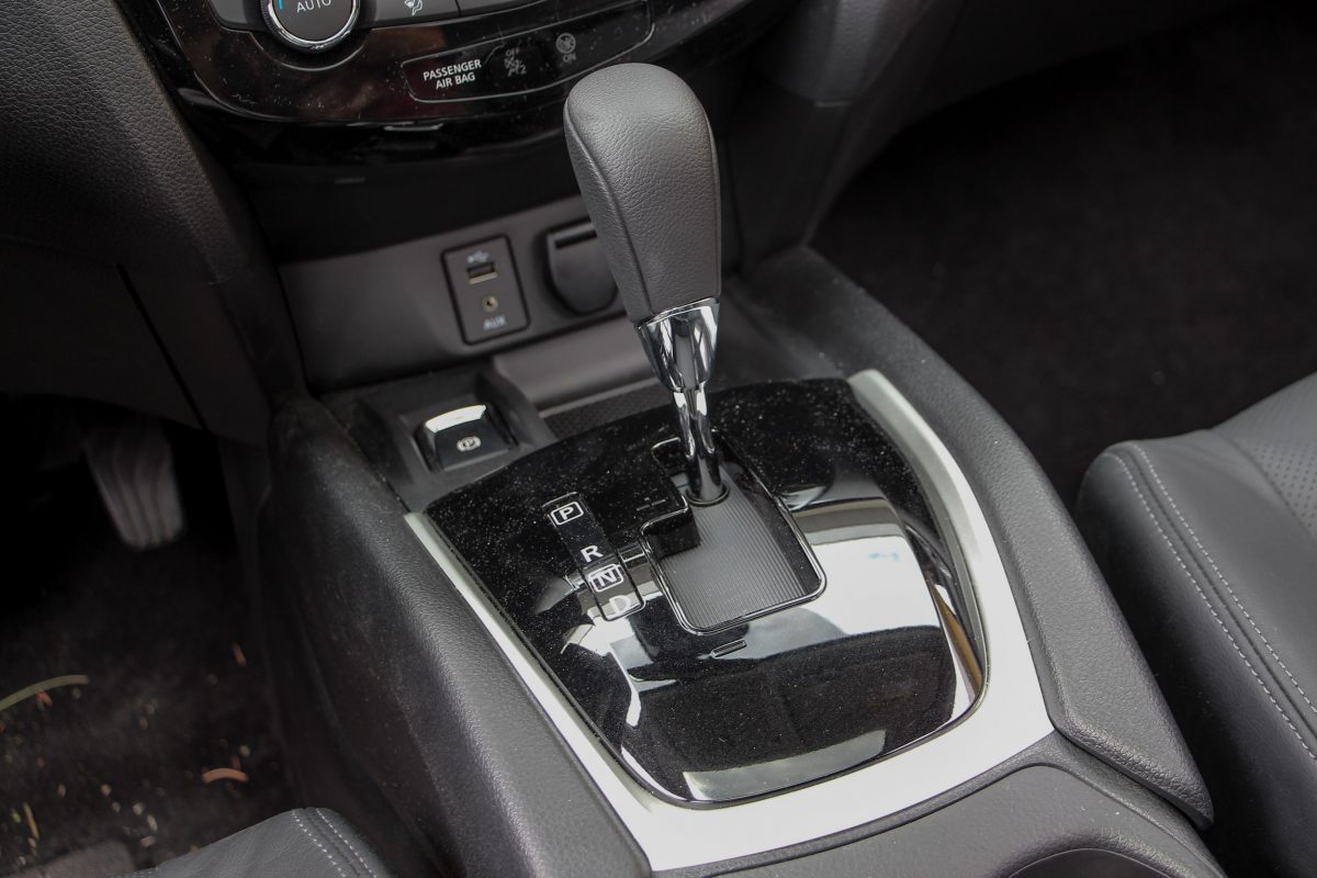 NISSAN X-TRAIL