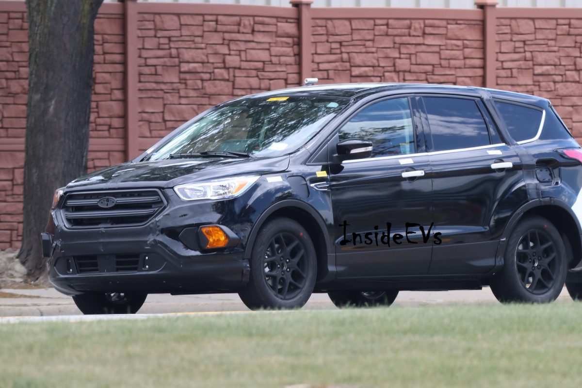 FORD KUGA