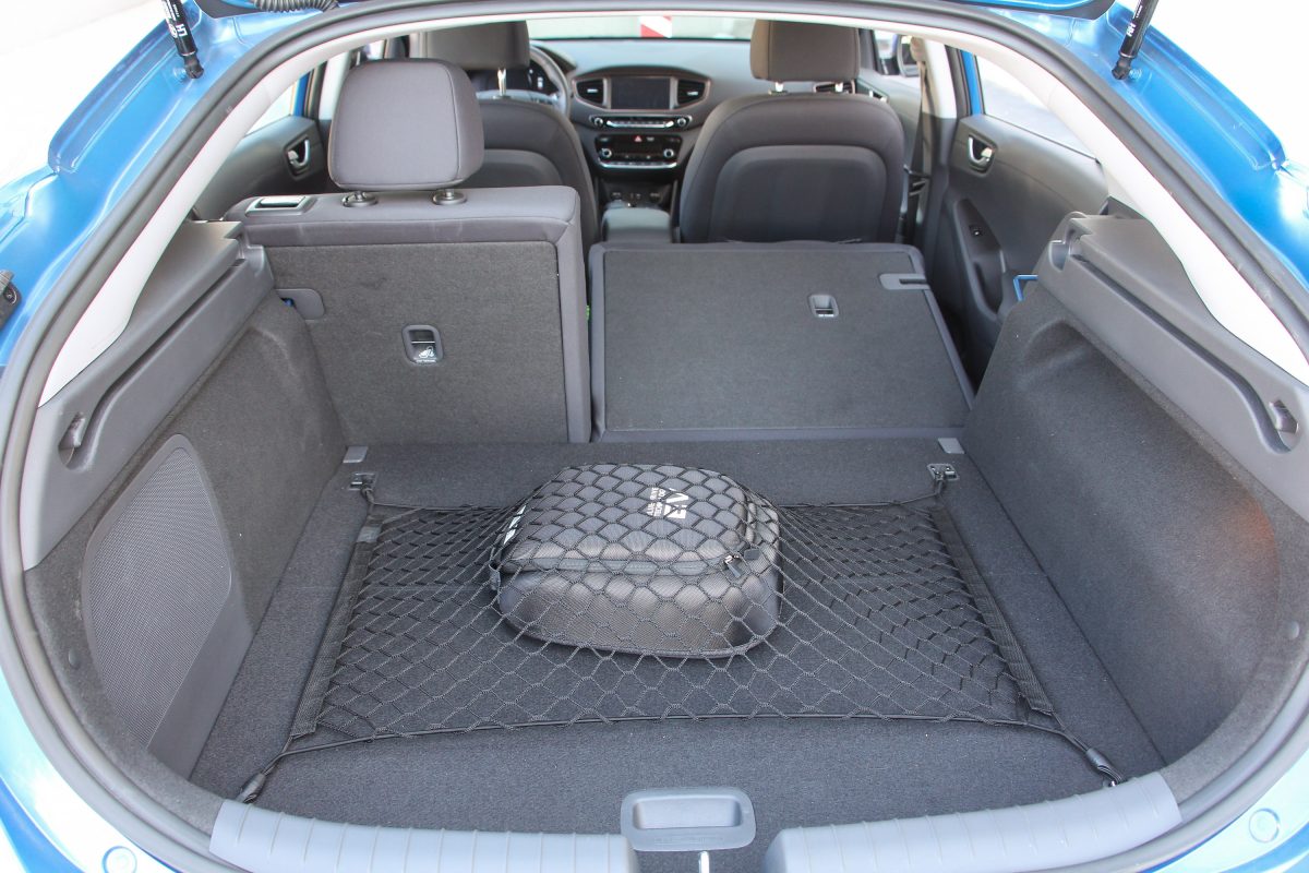 HYUNDAI IONIQ