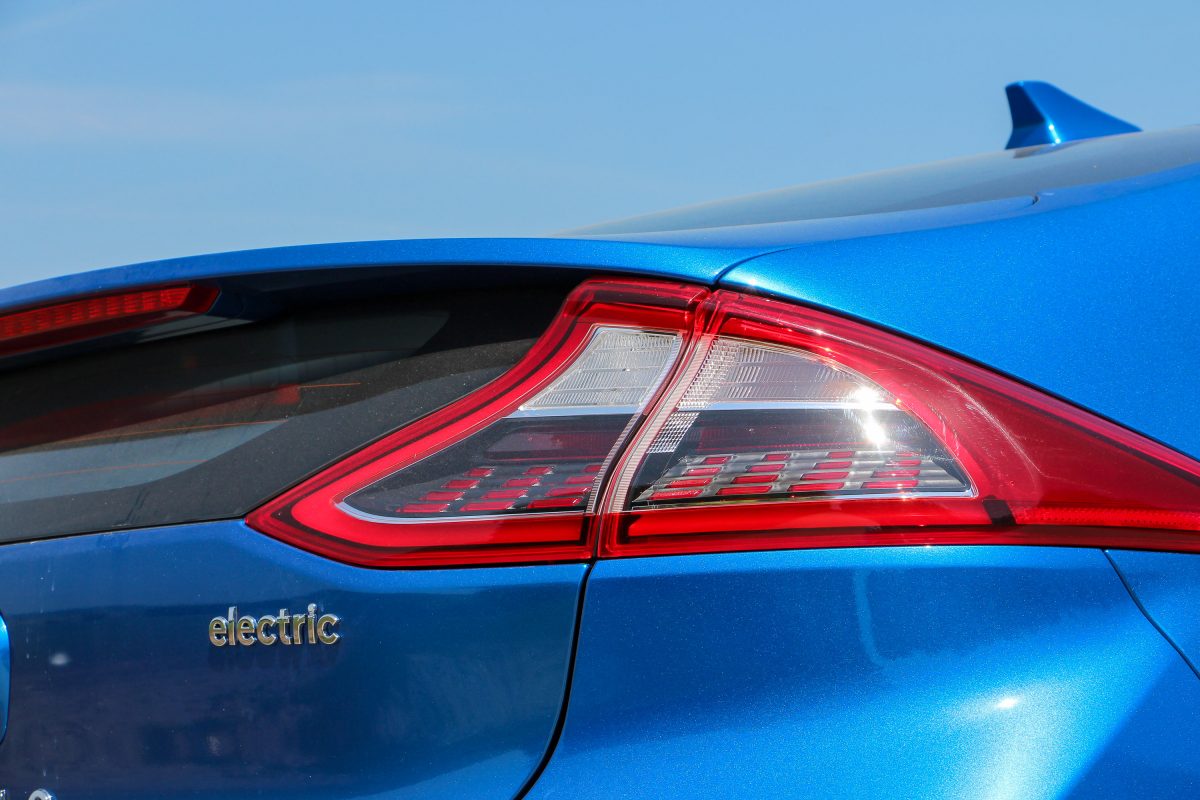 HYUNDAI IONIQ