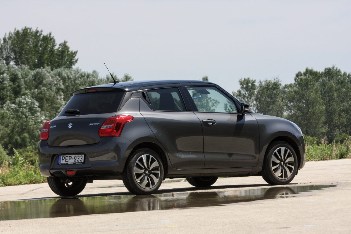 SUZUKI SWIFT