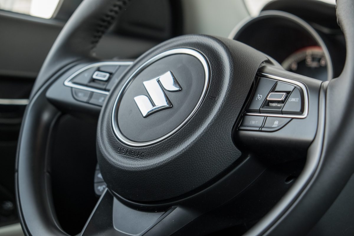 SUZUKI SWIFT