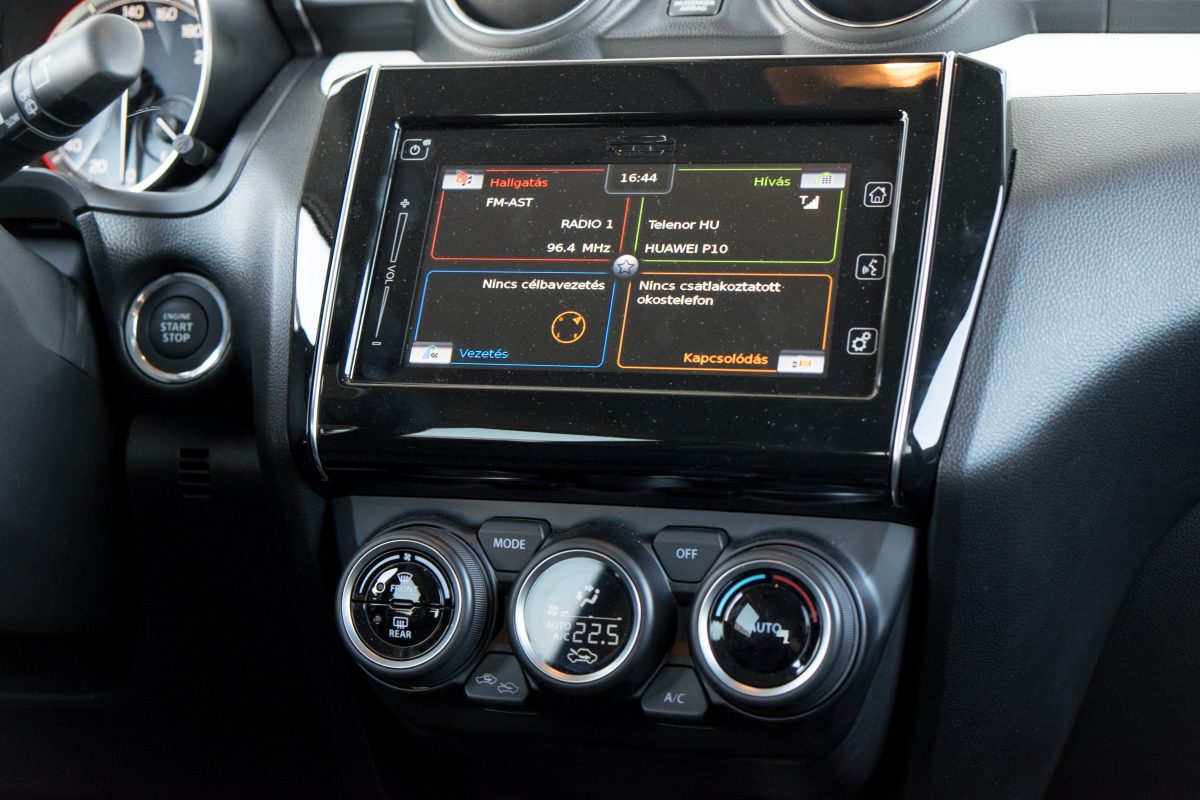 SUZUKI SWIFT