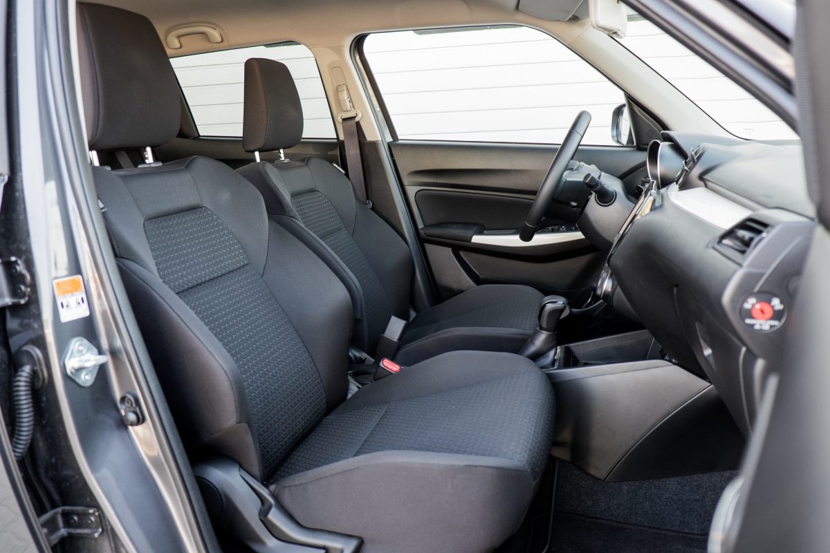 SUZUKI SWIFT