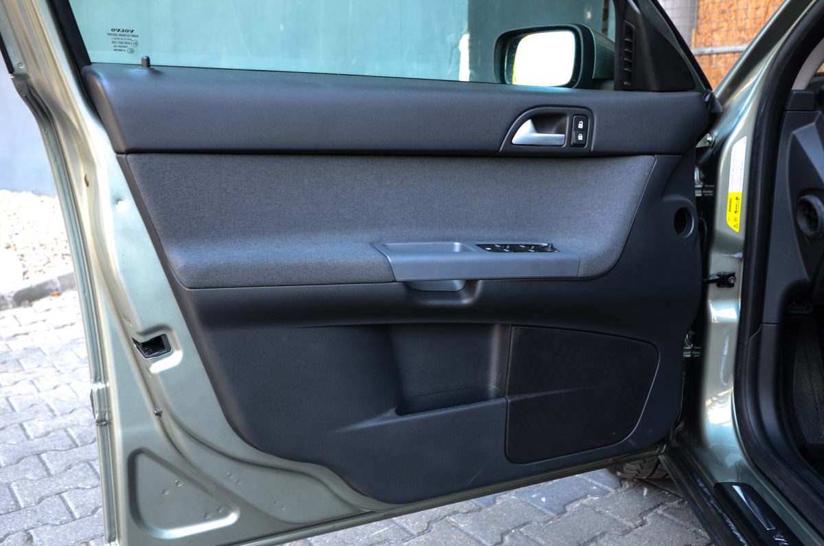 VOLVO S40