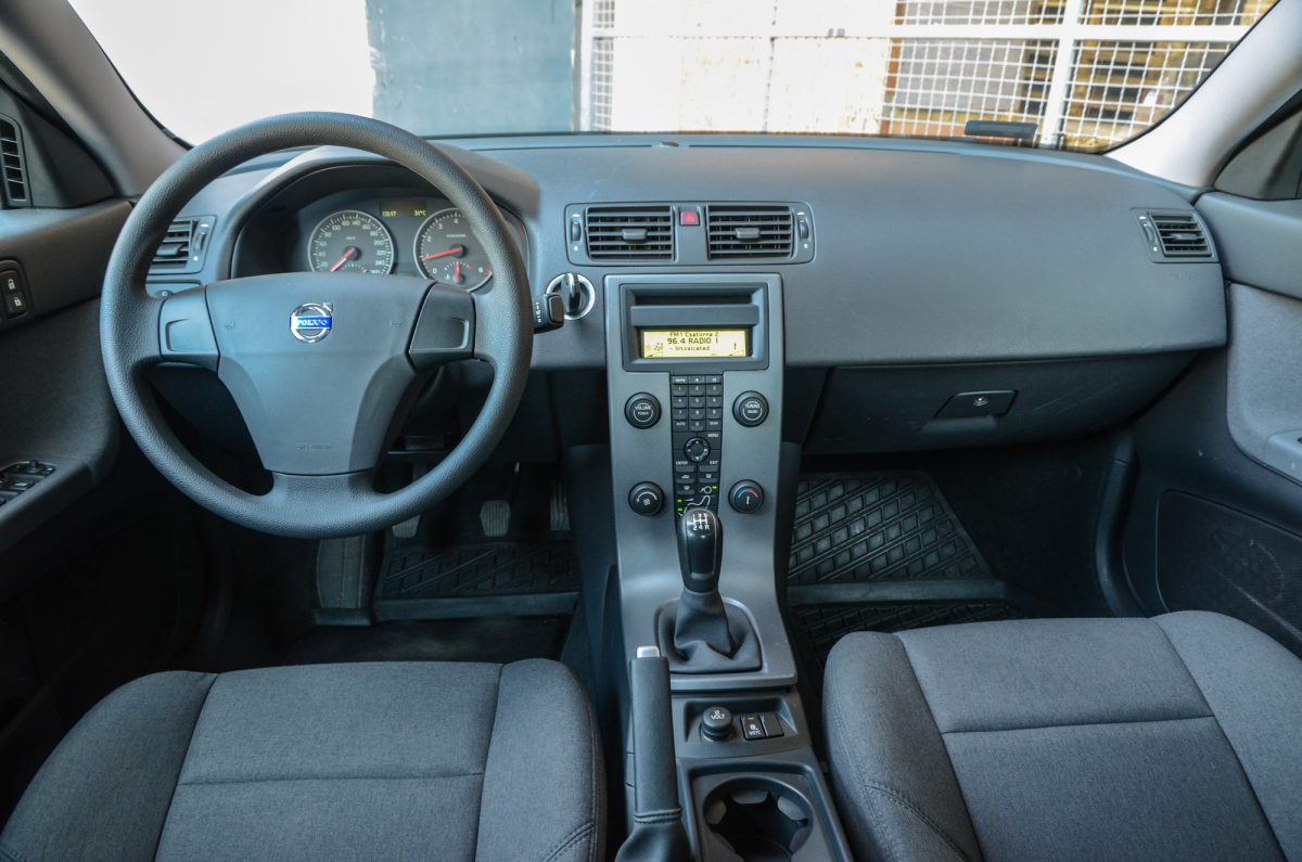 VOLVO S40