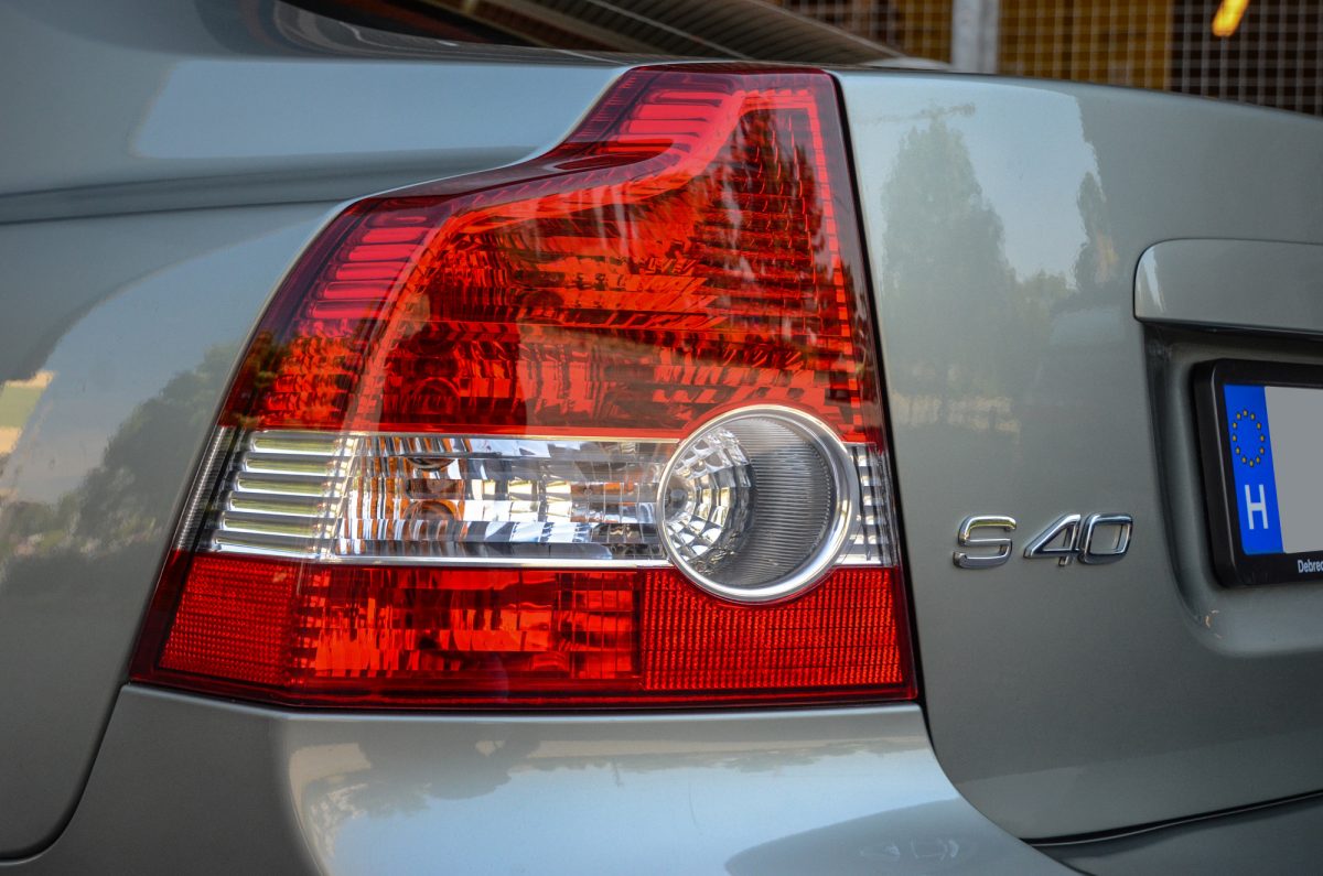 VOLVO S40