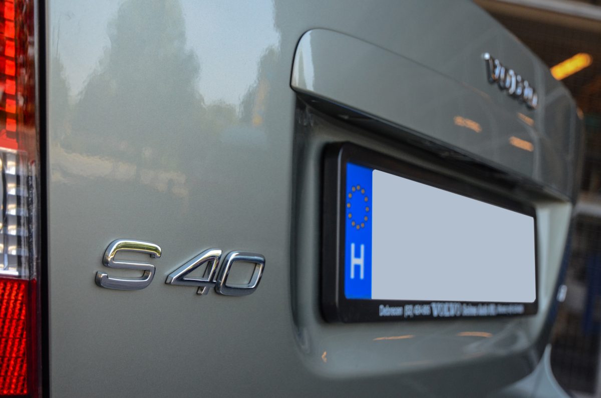 VOLVO S40