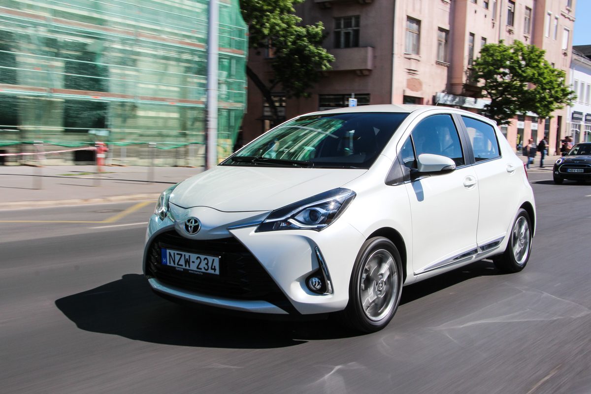 TOYOTA YARIS