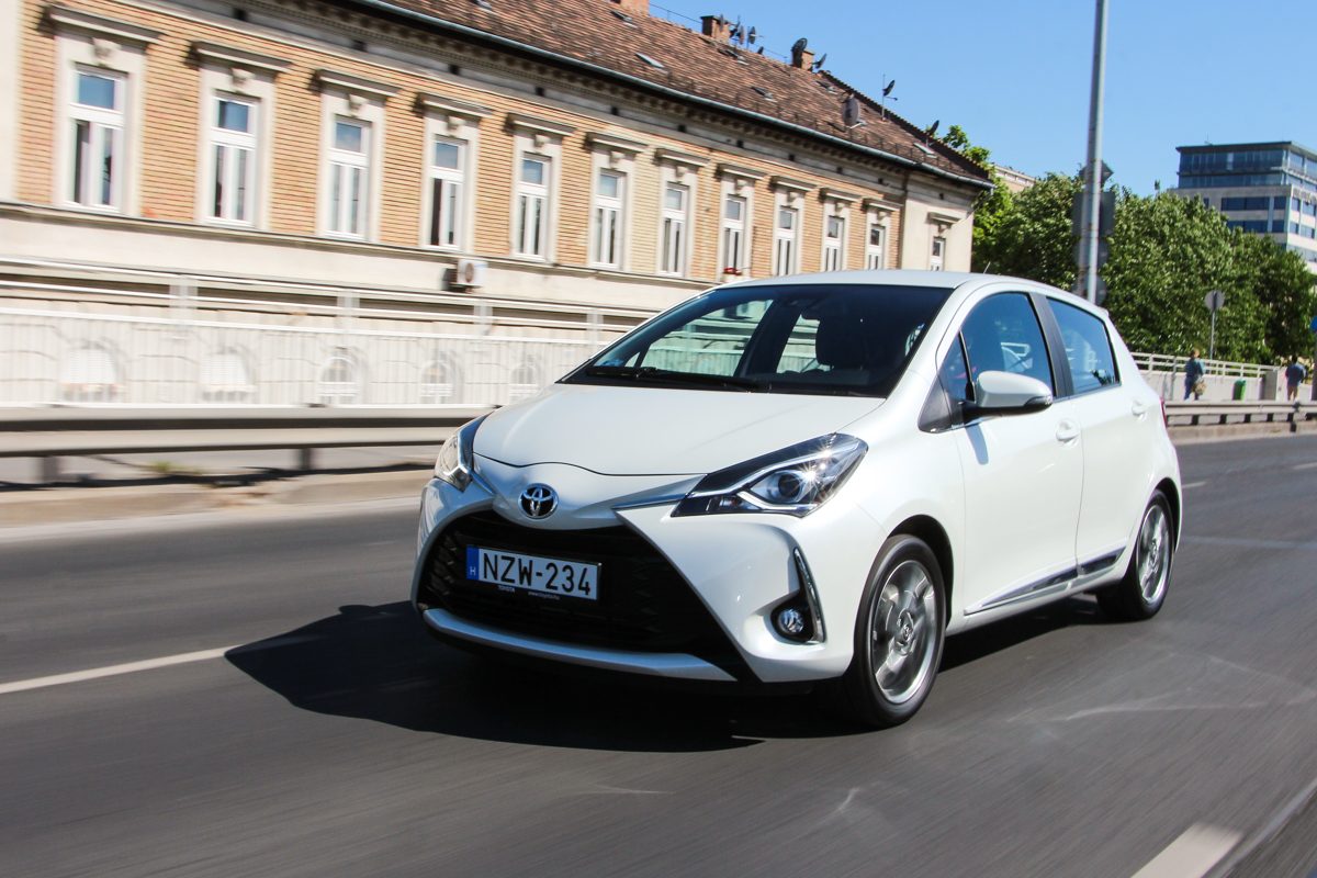 TOYOTA YARIS