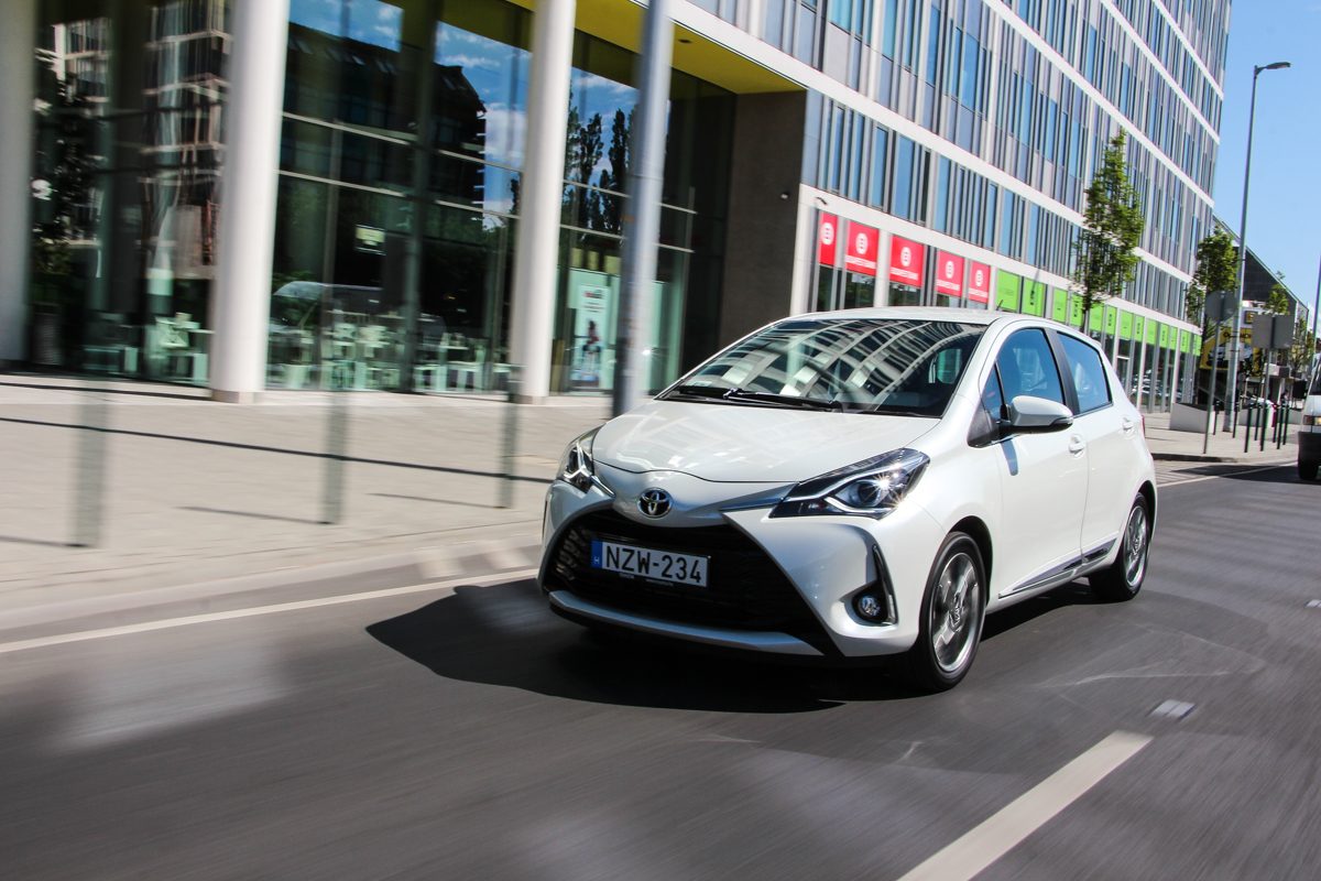 TOYOTA YARIS