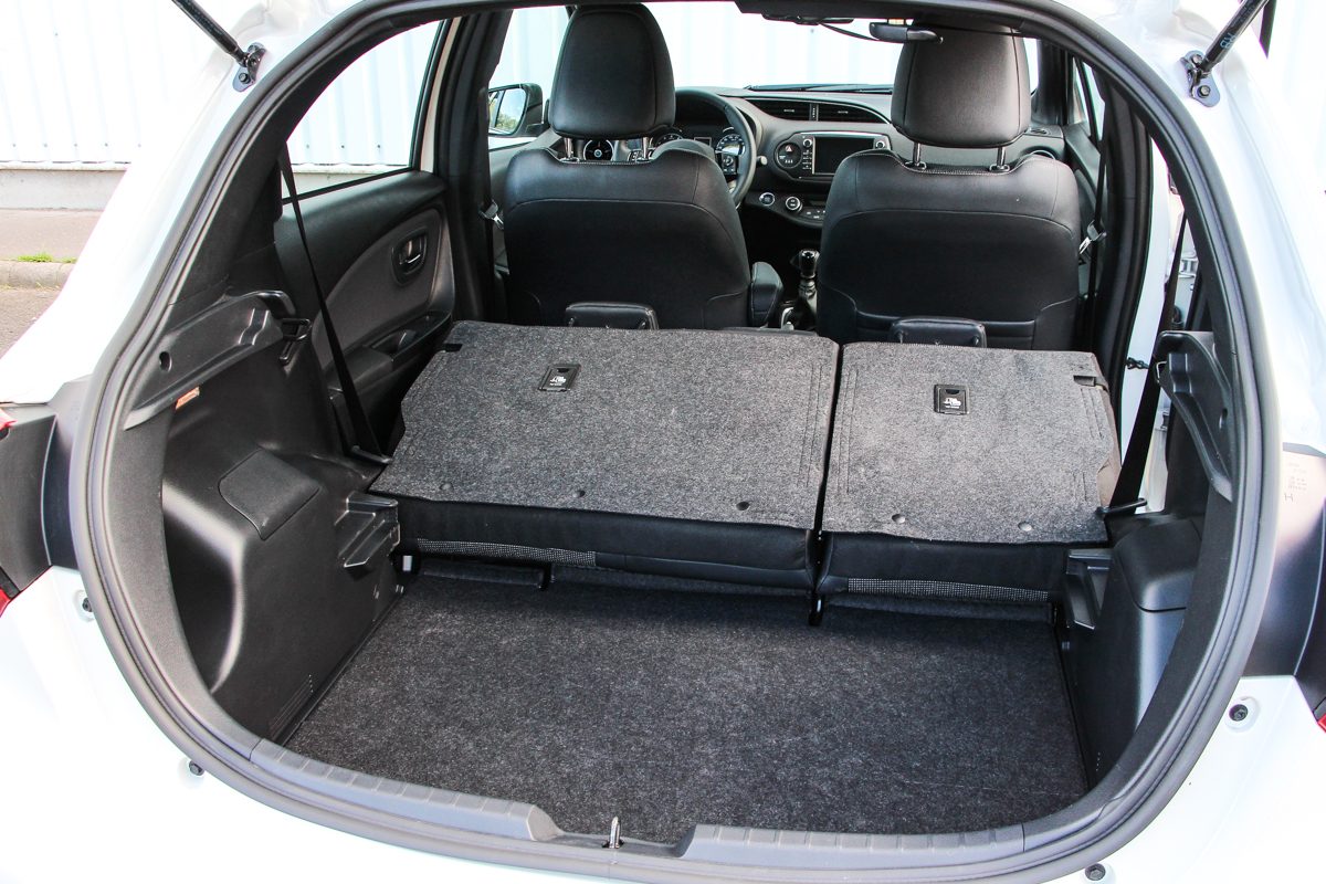 TOYOTA YARIS