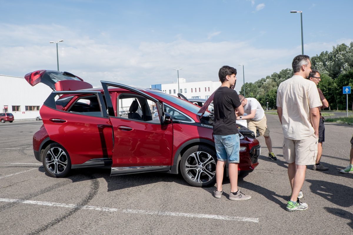 OPEL AMPERA