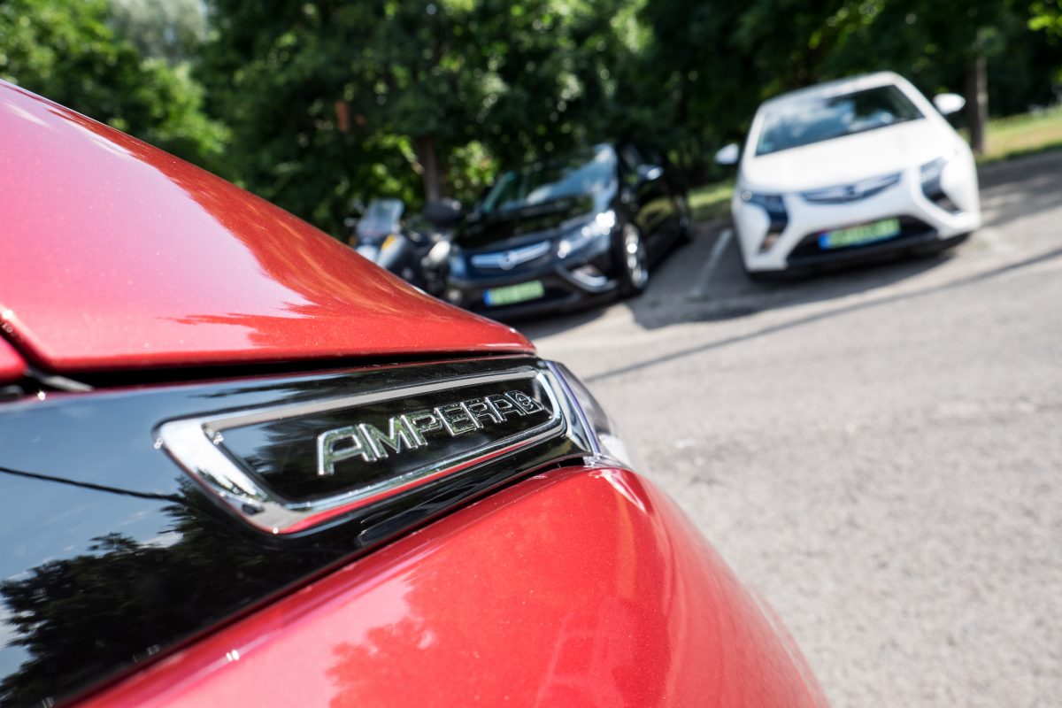 OPEL AMPERA