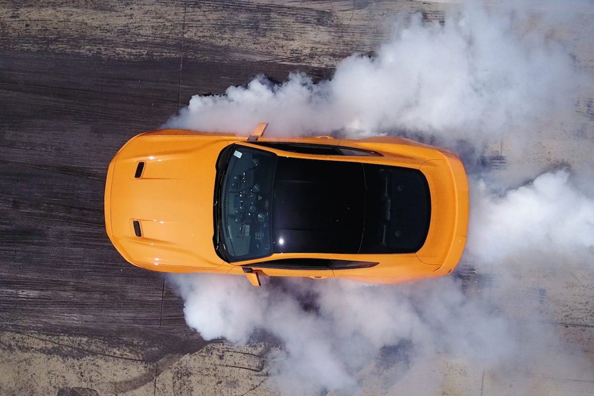 FORD MUSTANG