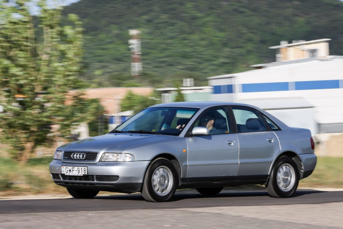 AUDI A4
