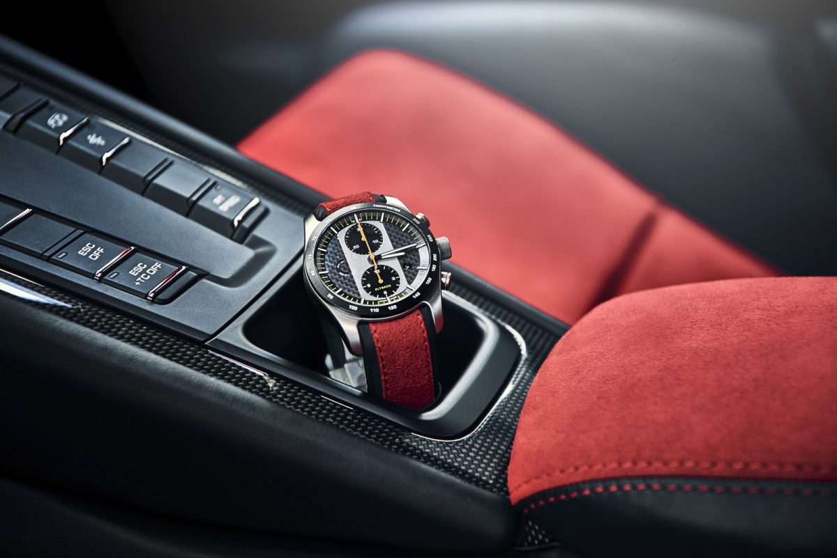 PORSCHE