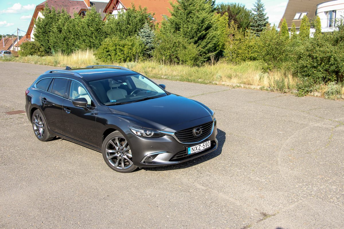 MAZDA 6