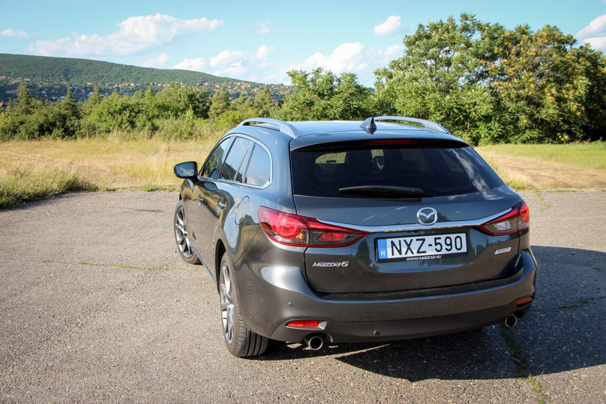 MAZDA 6