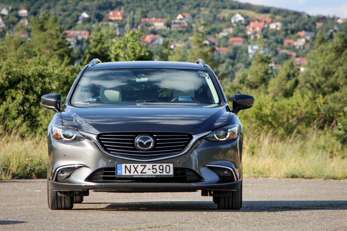MAZDA 6